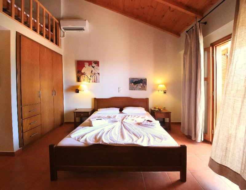 Xenios Apartments Agios Nikolaos  Esterno foto
